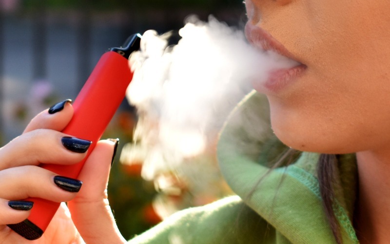 Ciudad de Nueva York requisa media tonelada de vapeadores de tabaco ilegales