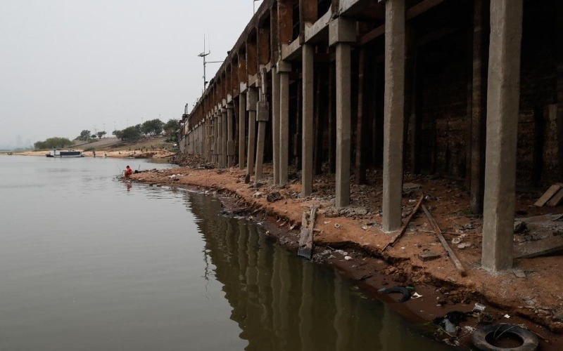 Río Paraguay marca nuevo récord en descenso de caudal