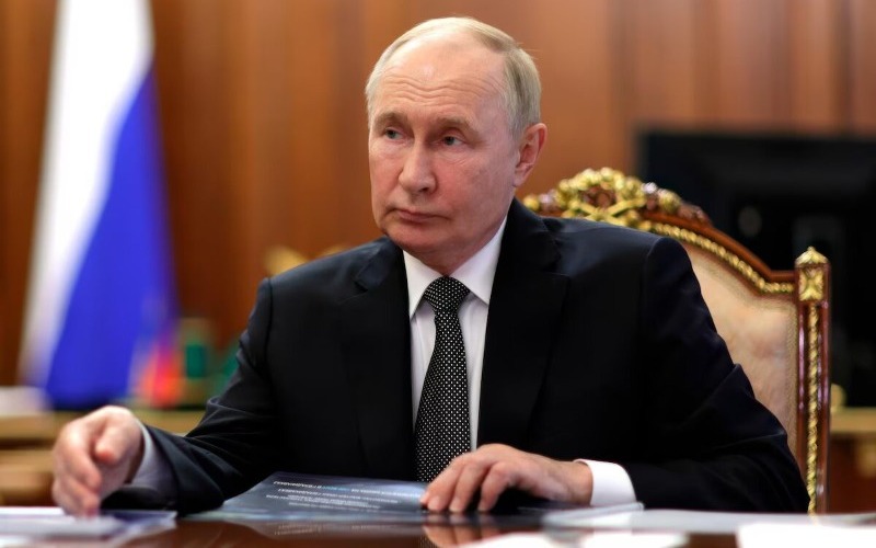 Condenan a ocho años de cárcel a una mujer que pidió la muerte del presidente Vladímir Putin en redes sociales