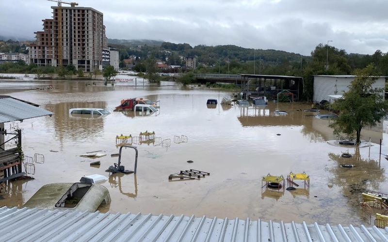 Inundaciones dejan 14 personas fallecidas en Bosnia-Herzegovina
