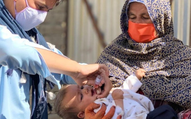 Afganistán comienza la vacunación de casi 5 millones de niños contra la polio