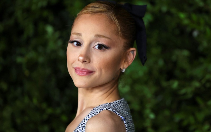 Ariana Grande donó regalos a niños hospitalizados en Manchester