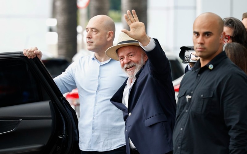 Presidente Lula es autorizado a regresar a Brasilia tras resultado satisfactorio de exámenes médicos