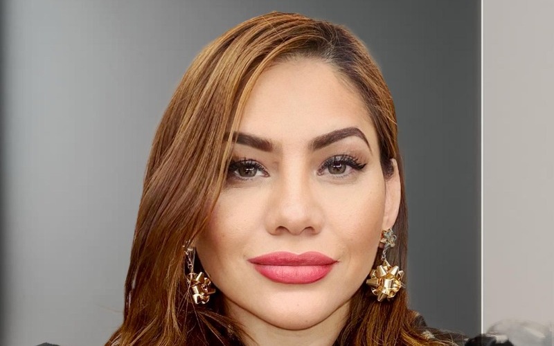 Araceli Villanueva empodera a la comunidad latina