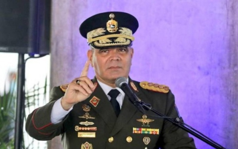 Ministro Vladimir Padrino rechazó propuesta del expresidente colombiano Álvaro Uribe de invadir militarmente a Venezuela