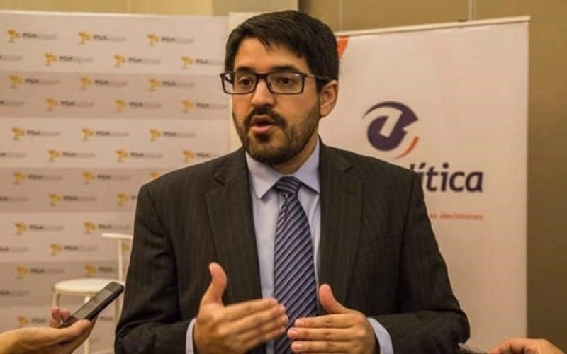 Asdrúbal Oliveros proyecta fuerte aumento en la venta de vehículos en Venezuela en 2025