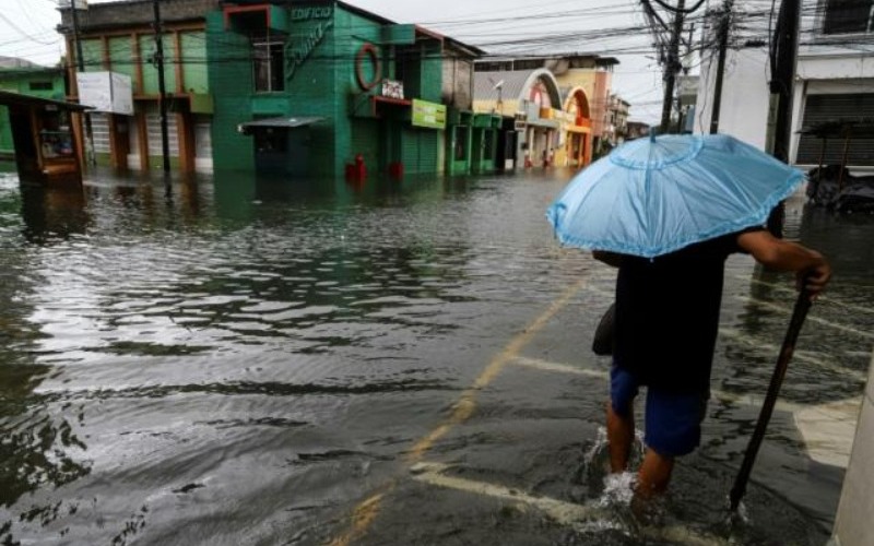 Alerta roja en fronteras Honduras, El Salvador y Nicaragua por tormenta Sara