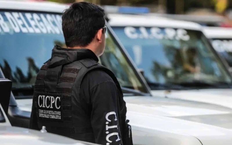 Capturados dos sujetos que presuntamente se dedicaban a robar vehículos en Caracas