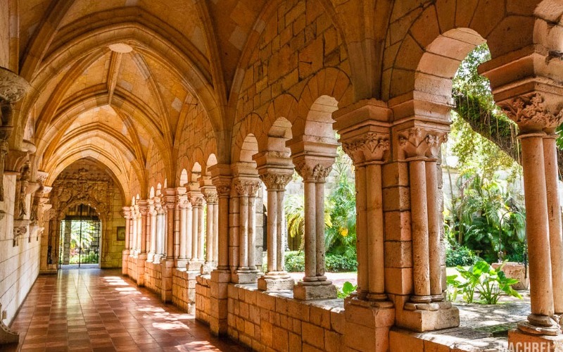 Detenido sospechoso de atacar y herir a siete monjes en un monasterio español
