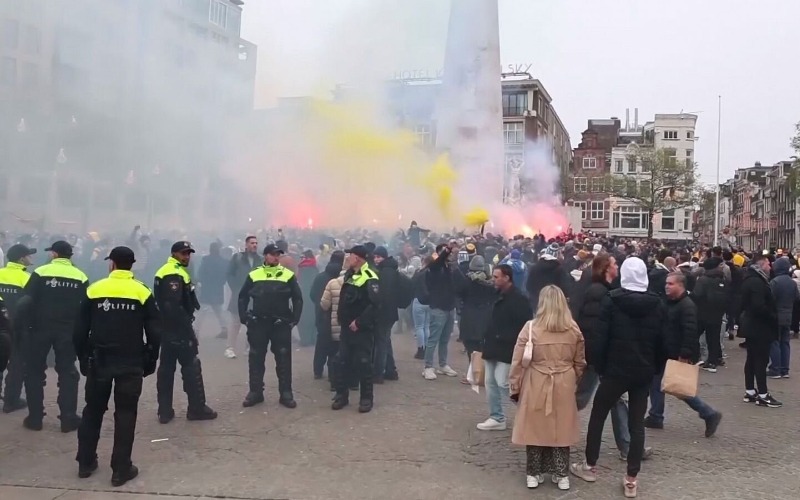 Al menos 62 detenidos en Ámsterdam en choques entre manifestantes e hinchas israelíes