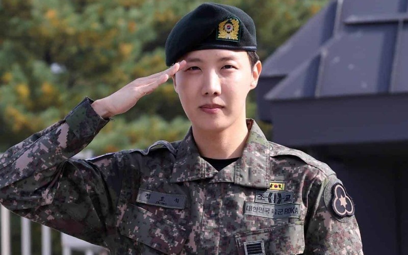 J-Hope, de BTS, completa el servicio militar en Corea del Sur