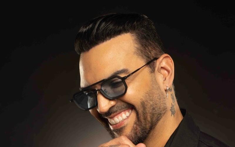 Luis Fernando Borjas presentó su tema "Enamorame de ti"
