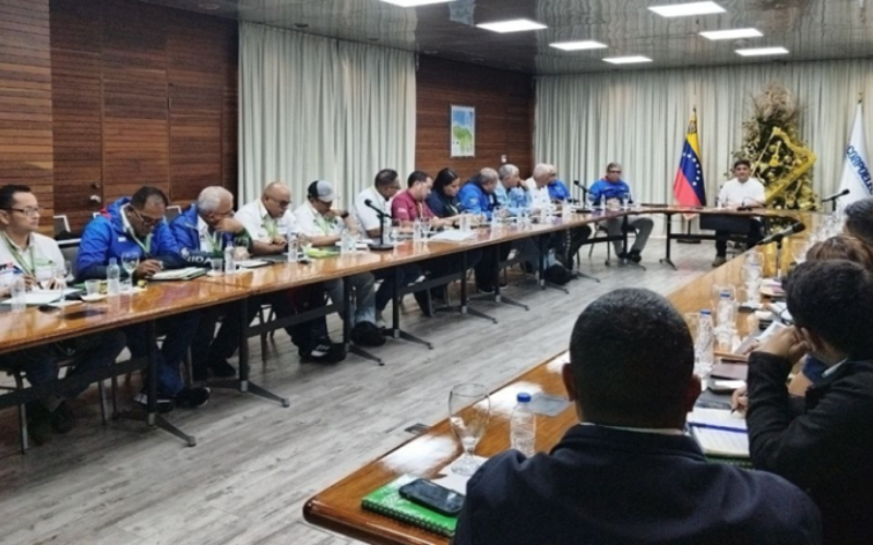 Ministro Jorge Márquez sostuvo reunión con gerentes de Distribución de Corpoelec