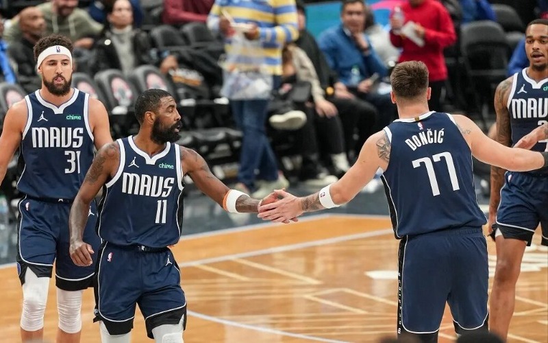 Los Mavericks hunden a los Wizards