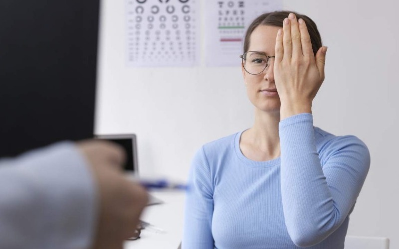 Hong Kong presenta IA que diagnostica enfermedades oculares