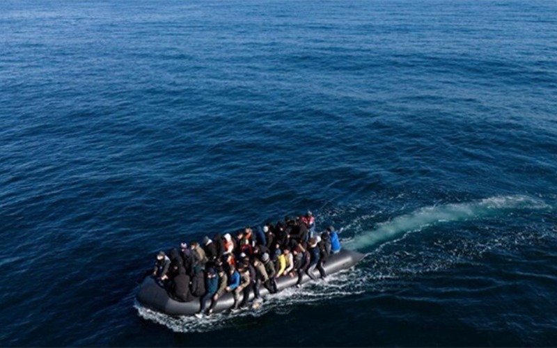 Migrante fallece al intentar cruzar el canal de la Mancha