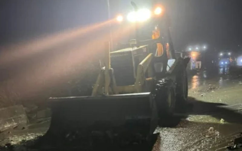 Autoridades inspeccionan afectaciones por fuertes lluvias e inundaciones en Mérida