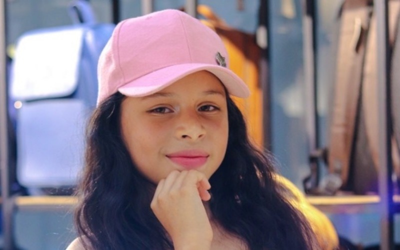 Manuela Arango Londoño se destaca en el canto y modelaje en Colombia