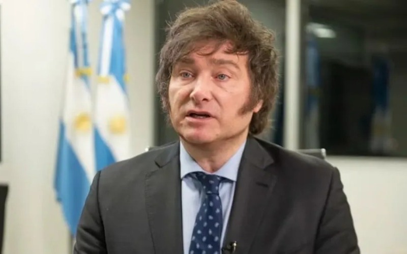 Presidente de Argentina Javier Milei asegura que universidad pública seguirá sin arancel en medio de tomas de estudiantes