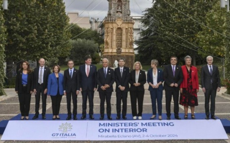 G7 promete vigilar mafias de migración en las redes sociales