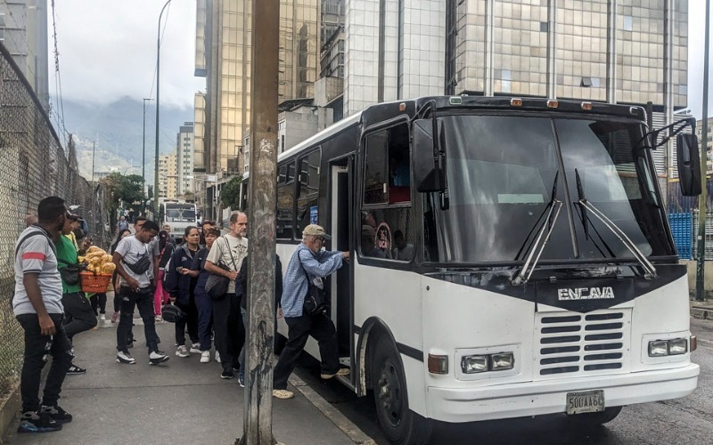 Gremio del transporte plantea tarifa de Bs 25 para las rutas urbanas