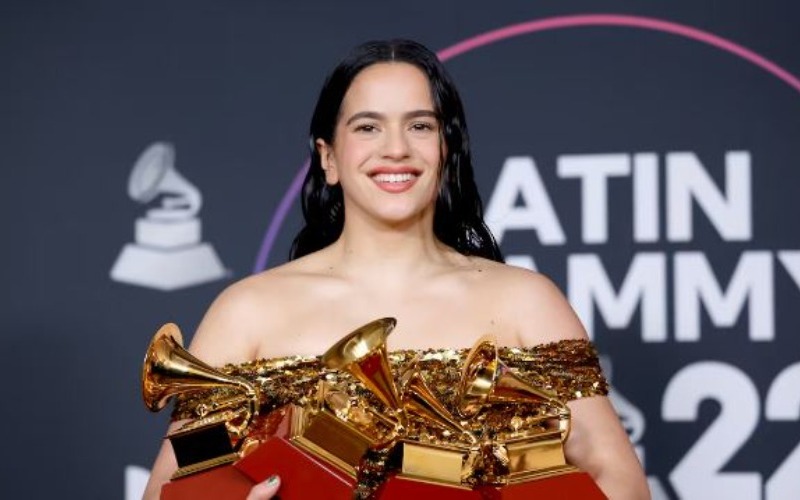 Rosalía ganó el mejor álbum del año en los Latin Grammy con Motomami