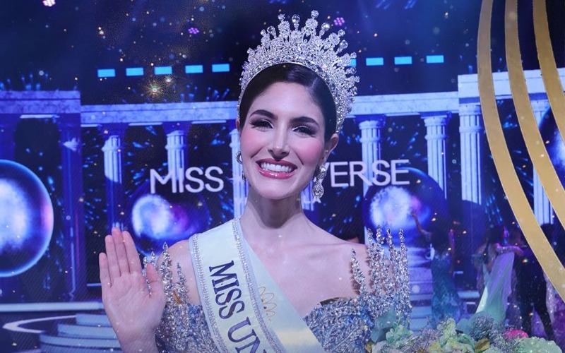 Stephany Abasali se corona como Miss Universe Venezuela 2024
