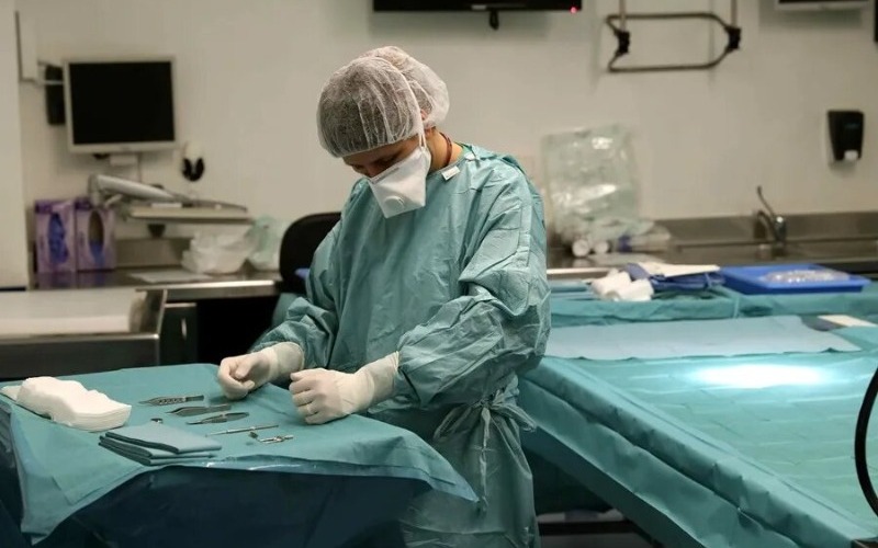 Extirpan un tumor de 30 kilos a una mujer de 75 años en un hospital de Italia
