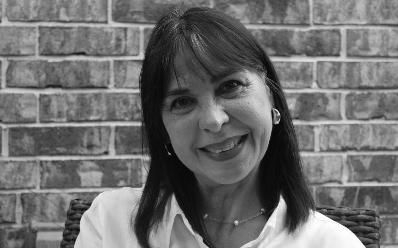 Luisa Cristina Álamo lanza su primer libro "La felicidad es tu destino: Créetelo y alcánzalo"
